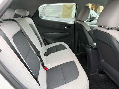 Used 2020 Chevrolet Bolt LT image 21