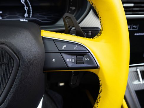 Used 2022 Lamborghini Urus image 69