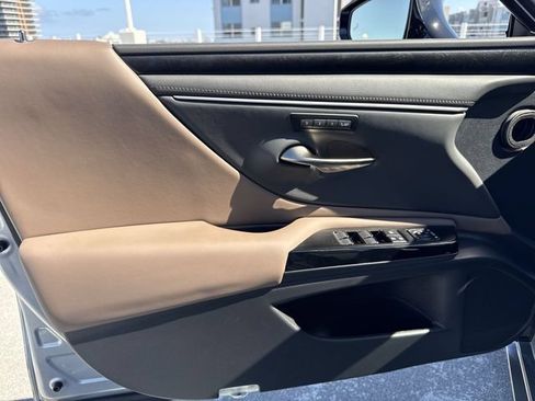 Certified 2025 Lexus ES 350 w/ Premium Package FWD image 13