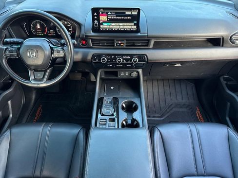 Certified 2025 Honda Pilot TrailSport image 16