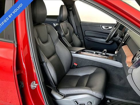 Certified 2024 Volvo XC60 B5 Plus w/ Protection Package Premier AWD/4WD image 8