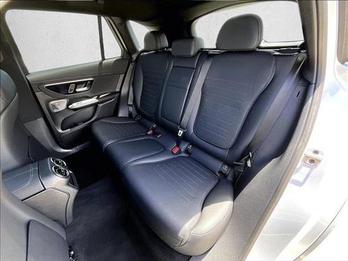 Used 2026 Mercedes-Benz GLC 300 4MATIC image 28