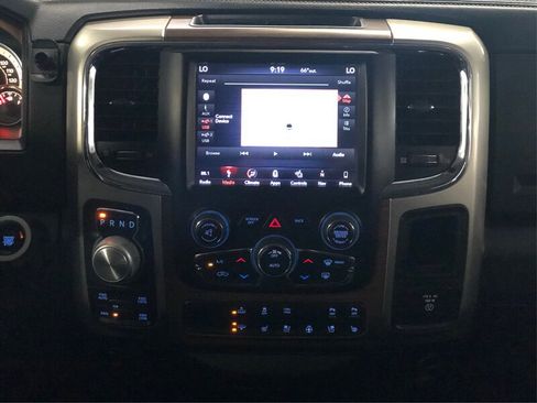 Used 2018 RAM 1500 Laramie w/ Convenience Group AWD/4WD image 13