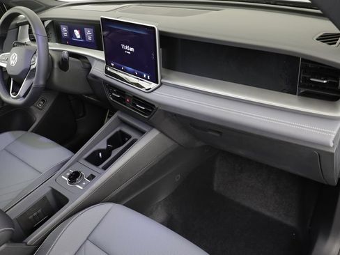 New 2026 Volkswagen Tiguan SE R-Line AWD/4WD image 20