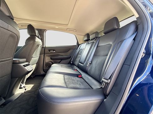 Used 2023 Nissan Ariya EVOLVE+ image 27