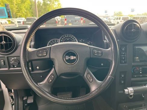 Used 2007 HUMMER H2 SUT AWD/4WD image 16