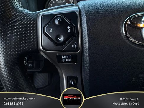 Used 2018 Toyota Tacoma Limited image 22