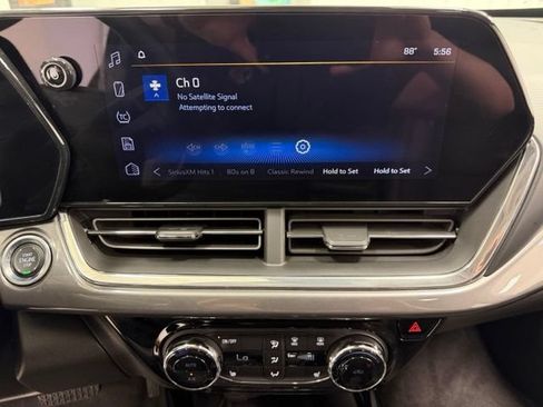 Certified 2024 Chevrolet Trax ACTIV w/ Sunroof Package FWD image 13