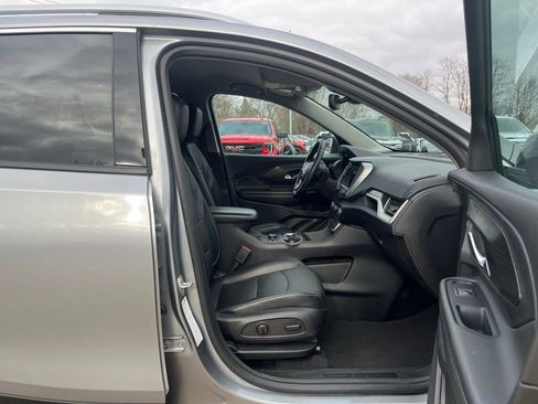 Used 2023 GMC Terrain SLT AWD/4WD image 36