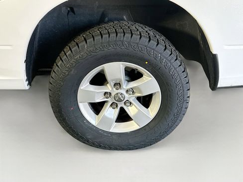 Used 2018 RAM 1500 Express image 11