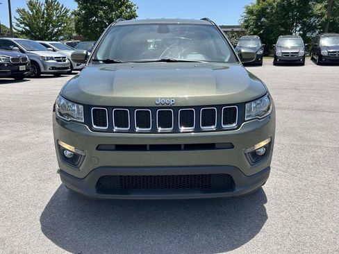 Used 2018 Jeep Compass Latitude FWD image 8