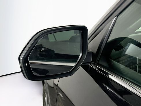 Used 2024 Volkswagen Atlas SE image 16