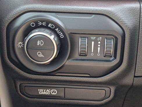 Used 2020 Jeep Gladiator Rubicon AWD/4WD image 25