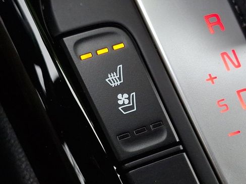 Certified 2022 Kia Forte GT w/ GT2 Package image 27