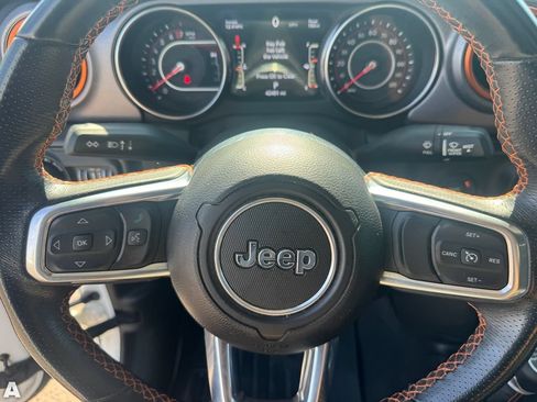 Used 2021 Jeep Gladiator Mojave w/ Trailer Tow Package AWD/4WD image 20