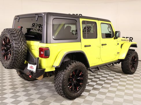 Used 2023 Jeep Wrangler Unlimited Rubicon AWD/4WD image 21