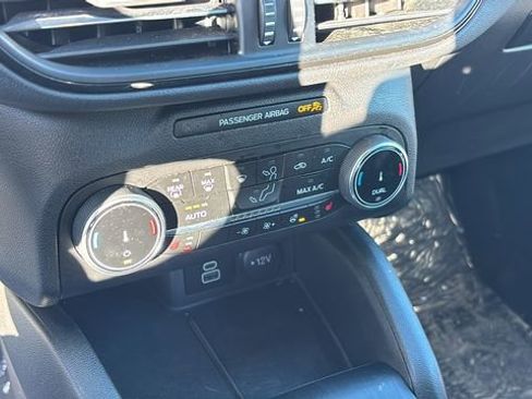 Used 2024 Ford Escape ST-Line image 19