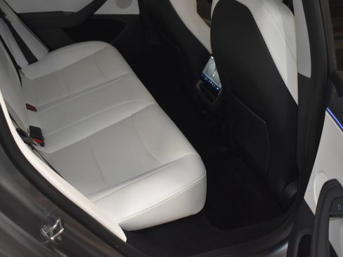 Used 2025 Tesla Model 3 RWD image 11