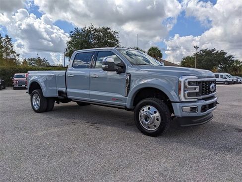 Used 2026 Ford F450 Platinum w/ Platinum Plus Package image 2