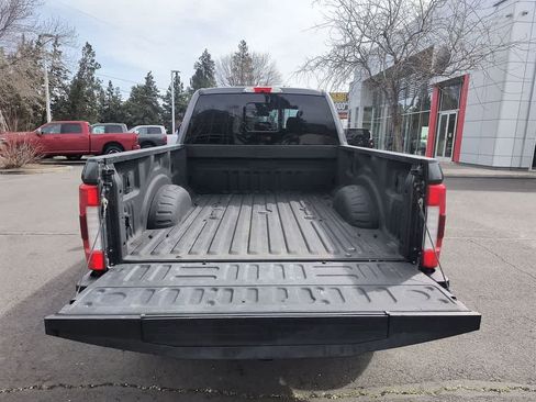 Used 2017 Ford F350 Platinum w/ Platinum Ultimate Package AWD/4WD image 24