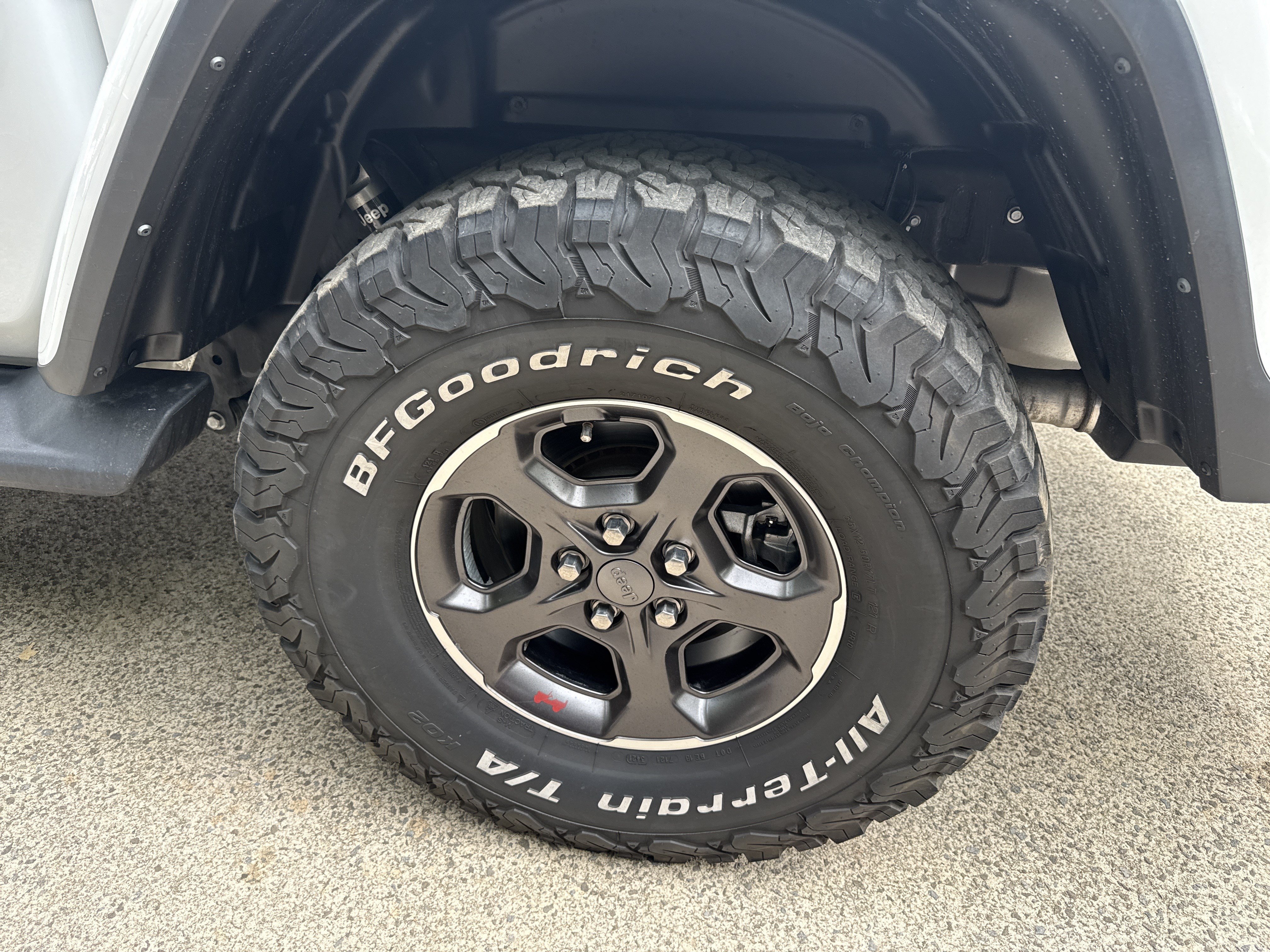 Used 2021 Jeep Gladiator Rubicon AWD/4WD image 18