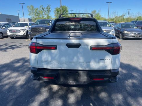 Used 2022 Hyundai Santa Cruz SEL Premium AWD/4WD image 4