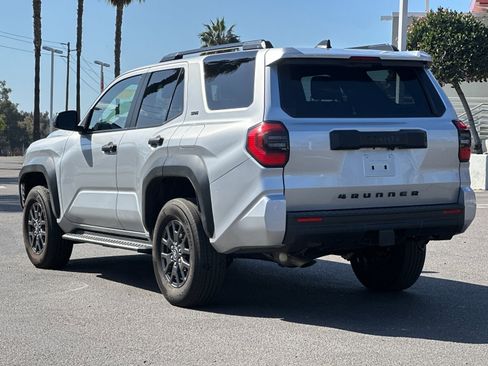 Used 2025 Toyota 4Runner SR5 image 3