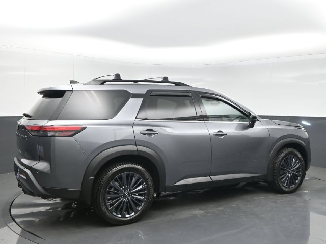 Used 2026 Nissan Pathfinder SL w/ SL Premium Package FWD image 6
