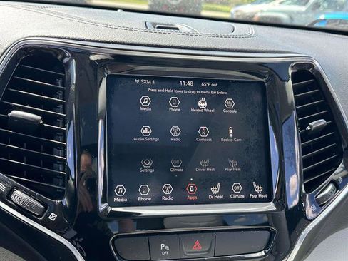 Used 2019 Jeep Cherokee Limited AWD/4WD image 18