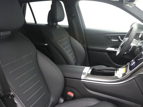 New 2026 Mercedes-Benz GLC 300 image 9