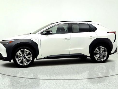 Used 2023 Subaru Solterra AWD image 8