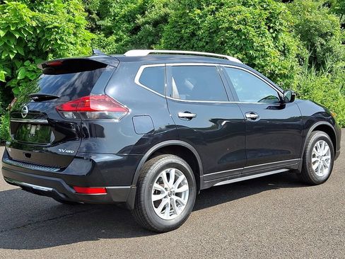 Used 2018 Nissan Rogue SV AWD/4WD image 6