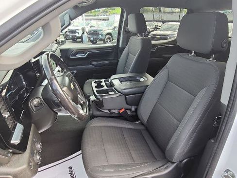 Used 2022 Chevrolet Silverado 1500 LT image 18