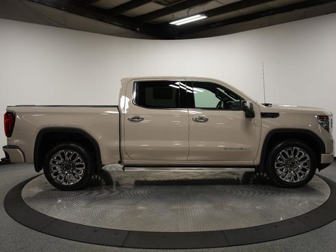 New 2026 GMC Sierra 1500 Denali Ultimate image 12