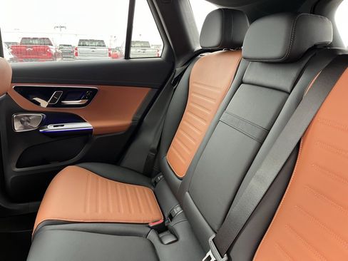 Certified 2025 Mercedes-Benz GLC 300 4MATIC image 49