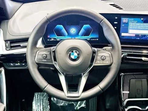 Used 2025 BMW X1 xDrive28i w/ Convenience Package AWD/4WD image 11