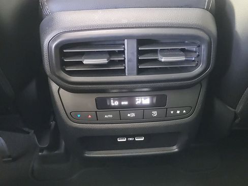 Certified 2023 Honda Pilot Touring image 24