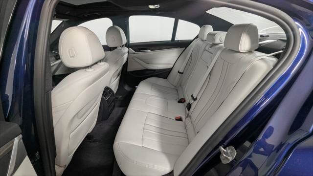 Used 2018 BMW 540i w/ Premium Package RWD image 13