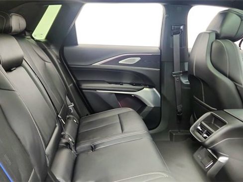 Used 2025 Cadillac Lyriq Sport image 25