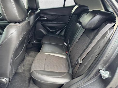 Used 2018 Buick Encore Preferred AWD/4WD image 18