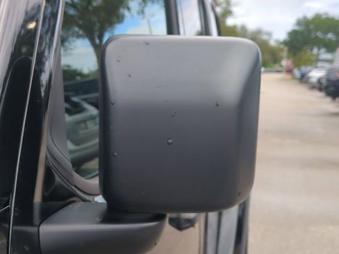 Used 2025 Jeep Wrangler Unlimited Sahara w/ Safety Group image 13