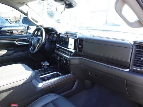 Used 2024 Chevrolet Silverado 1500 RST w/ Protection Package AWD/4WD image 31