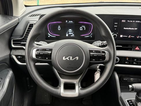 Used 2025 Kia Sportage LX FWD image 28