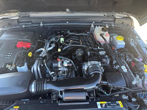 Used 2022 Jeep Wrangler Rubicon w/ LED Lighting Group image 36