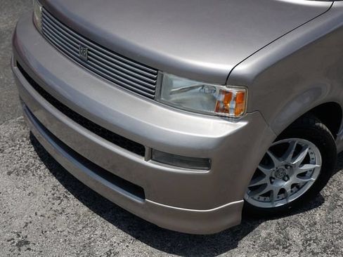 Used 2005 Scion xB FWD image 26