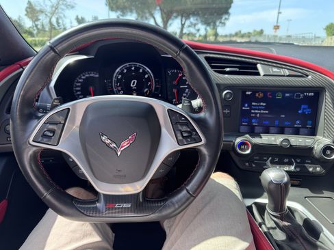 Used 2016 Chevrolet Corvette Z06 w/ 3LZ Preferred Equipment Group image 24