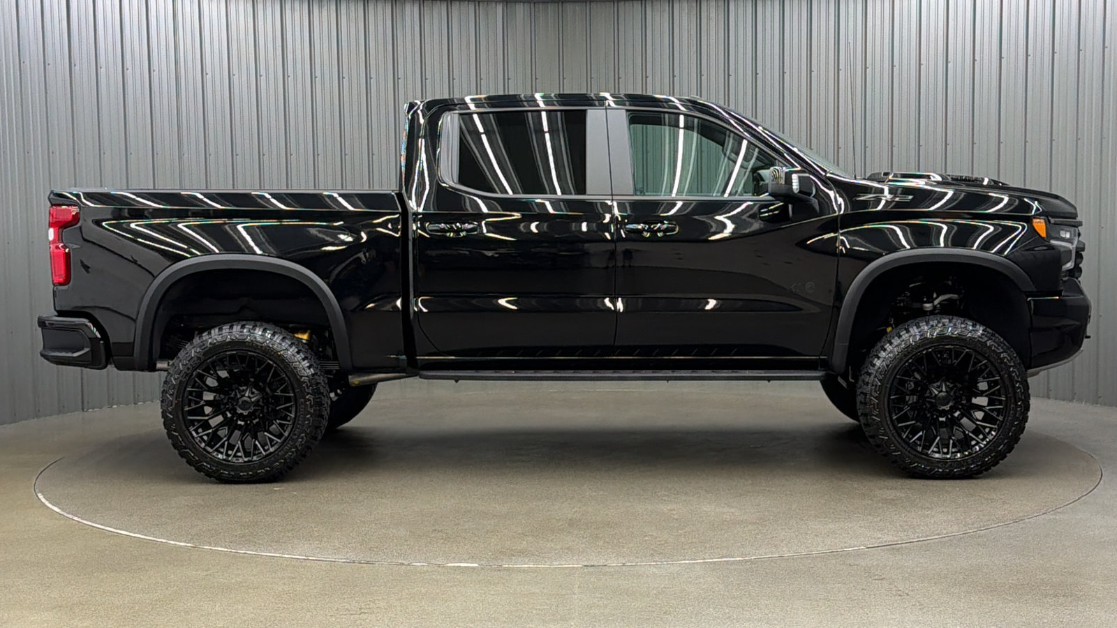 Used 2026 Chevrolet Silverado 1500 ZR2 w/ Dark Appearance Package AWD/4WD image 6
