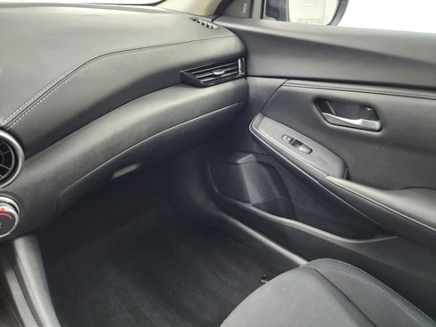 Used 2023 Nissan Sentra SV image 12