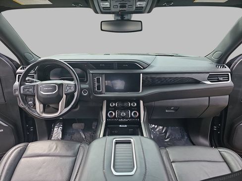 Certified 2022 GMC Yukon Denali w/ Max Trailering Package AWD/4WD image 11