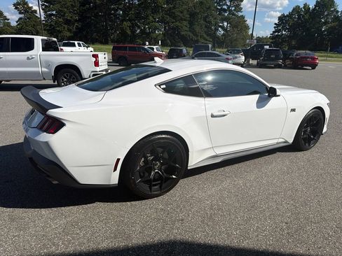 Used 2024 Ford Mustang GT Premium RWD image 10